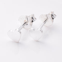 S804 - 925 silver 4mm flat heart stud earrings