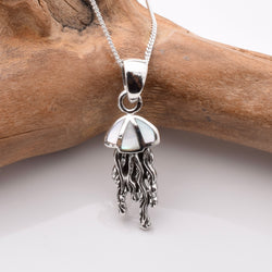 P1215 - 925 silver jellyfish pendant