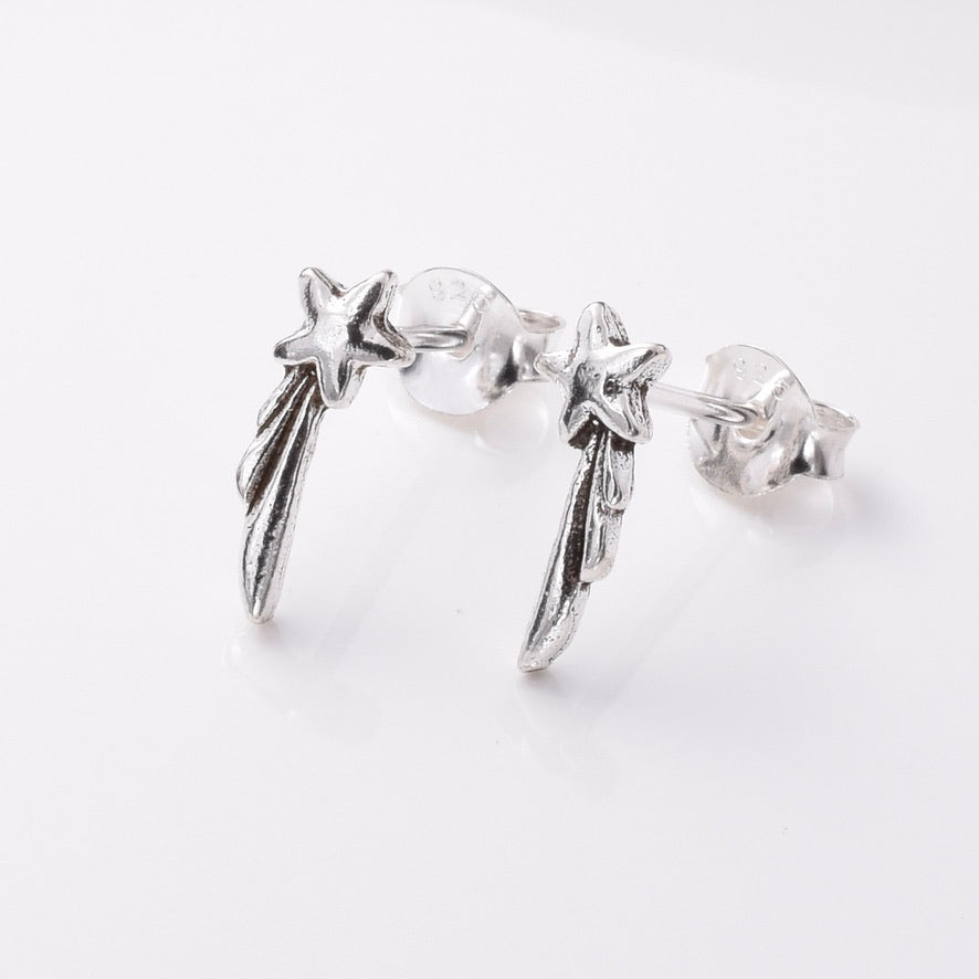 S819 - 925 silver shooting star stud earrings