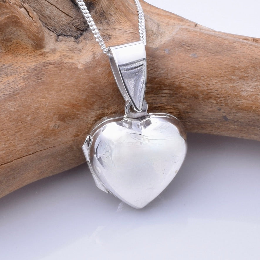 P1219 - 925 silver flat heart 14mm locket