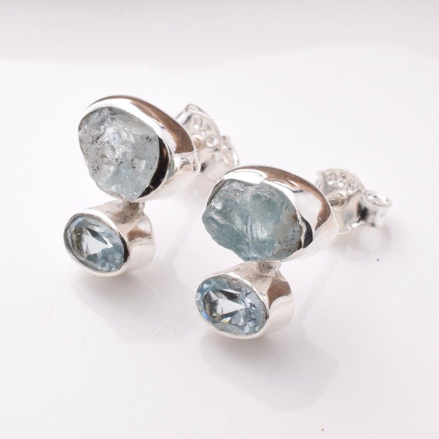 S1017 - 925 silver aqua marine stud earrings
