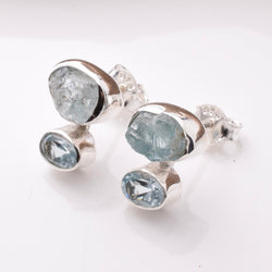 S1017 - 925 silver aqua marine stud earrings