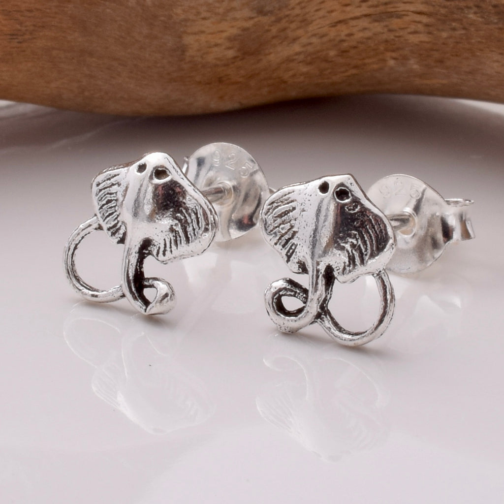 S913 - 925 silver tiny stingray stud earrings