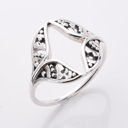 R293 925 double whaletail silver ring