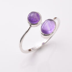 R326 - 925 silver and amethyst ring