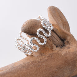 R245 - 925 silver wavy ring