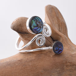 R246 - 925 silver and shell spiral ring