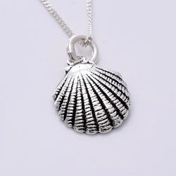 P455 - Silver Scallop Shell Pendant