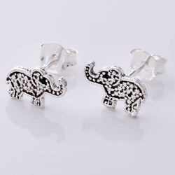 S735 - 925 Silver Elephant stud earrings