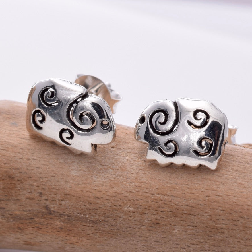 S632 - Silver Sheep stud earrings