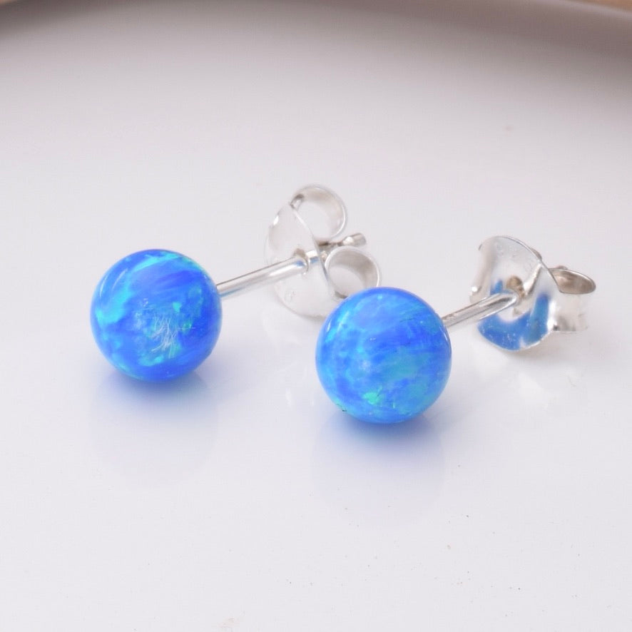 S776 - 925 silver 5mm lab opal stud earrings