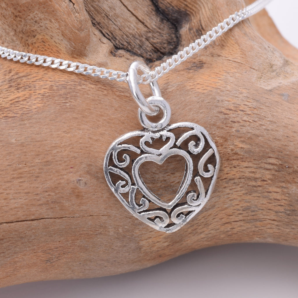 P294 - Filligree Heart Charm