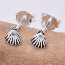 S627 - Tiny scallop shell stud earrings