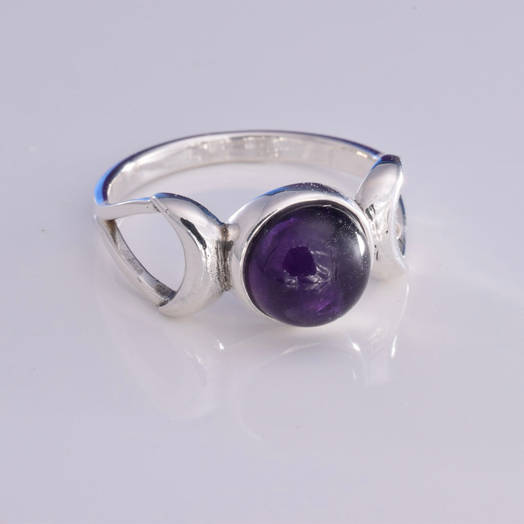 R149 - 925 Silver and amethyst Triple moon design ring