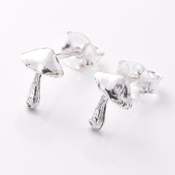 S821 - 925 silver toadstool stud earrings