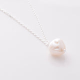 P1086 - 925 silver and freshwater pearl necklace