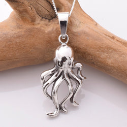 P1142 - 925 silver octopus pendant