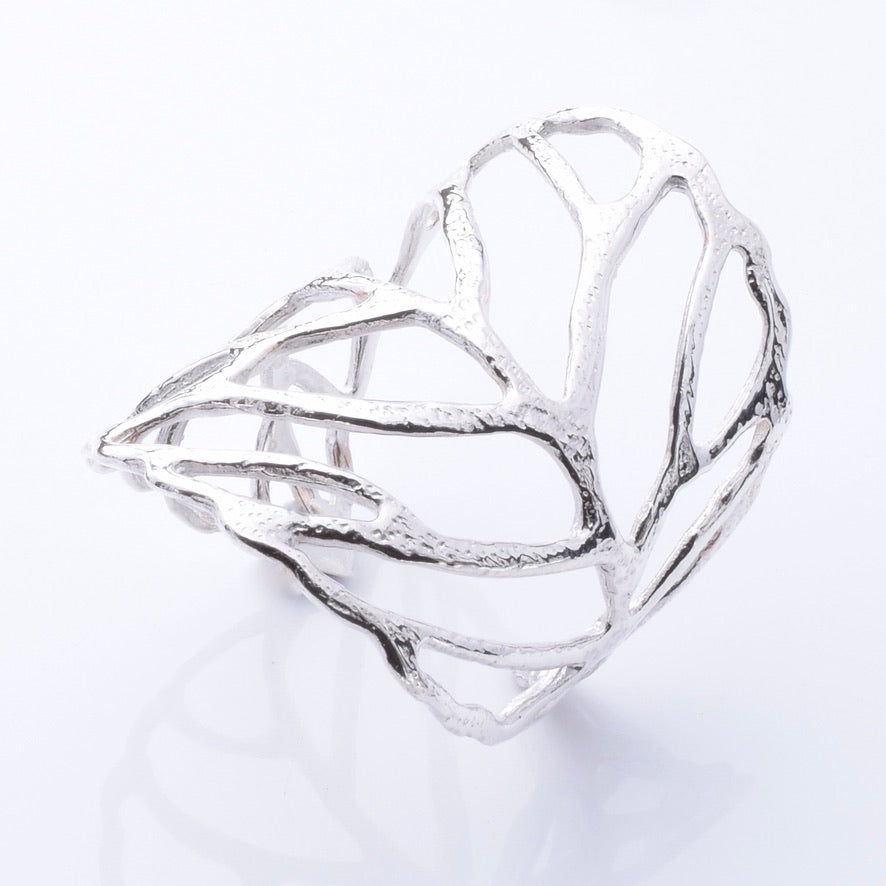 R355 - 925 silver wide outline leaf ring