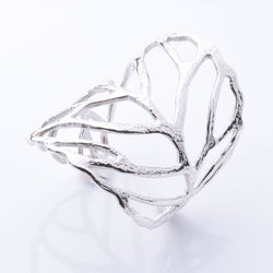 R355 - 925 silver wide outline leaf ring