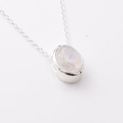 P1236 - 925 silver moonstone oval necklace