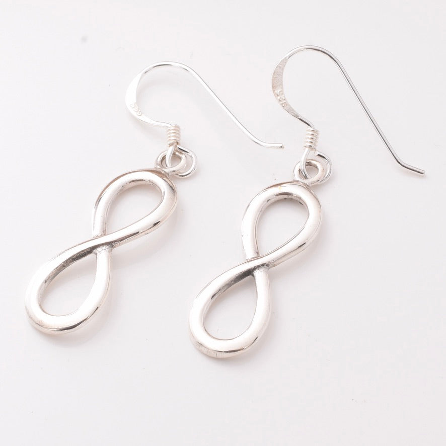 E915 - 925 silver infinity earrings