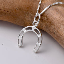 P1014 - 925 silver horseshoe pendant