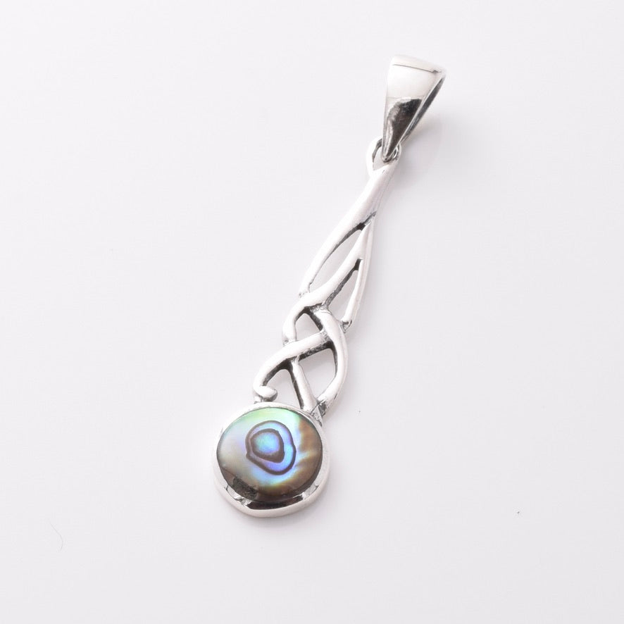 P1091 - 925 silver shell celtic pendant