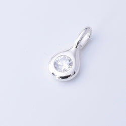 P1264 - 925 silver teardrop CZ pendant