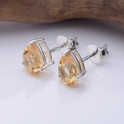 S1079 - 925 silver citrine clawset teardropstud earrings