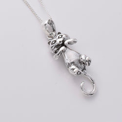 P1021 - 925 silver swing cat pendant