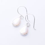 E937 - 925 silver MOP teardrop earrings