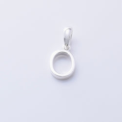 P1335 - O 925 silver initial pendant - O