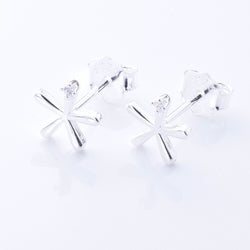 S1038 - 925 silver flower with CZ stone stud earrings