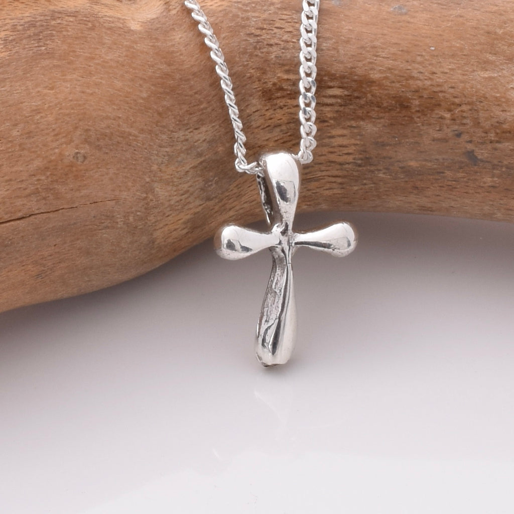 P1117 - 925 silver tiny cross pendant