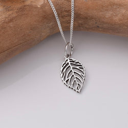 P972 - 925 silver small leaf pendant