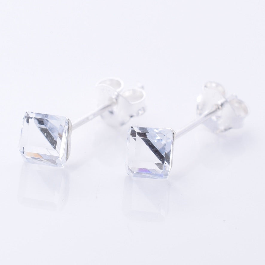 S1055 - 925 silver clear cube stud earrings