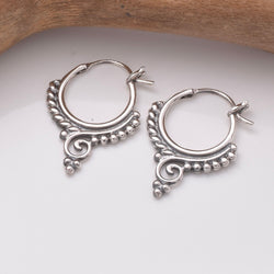 E834 - 925 silver 10mm mandala earrings