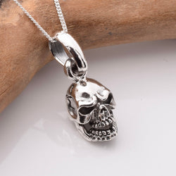 P1203 - 925 silver skull pendant