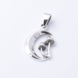 P1295 - 925 silver toadstool pendant