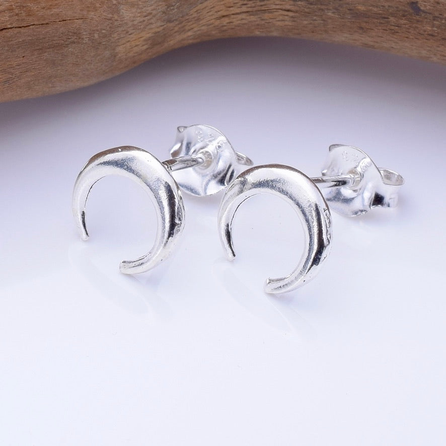 S1045 - 925 silver crescent stud earrings