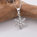 P968 - 925 snowflake silver pendant
