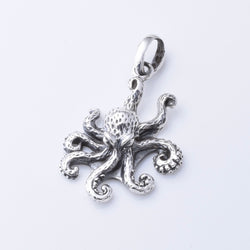 P1280 - 925 silver octopus pendant