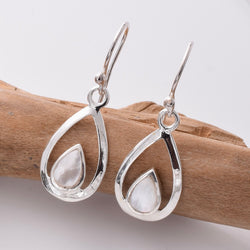 E791 - 925 silver MOP teardrop earrings