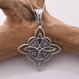 P1103 - 925 silver witches knot pendant
