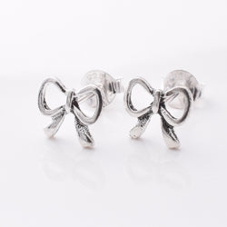 S940 - 925 silver bow stud earrings