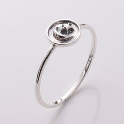 R324 - 925 silver sun and moon ring