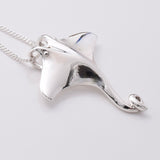 P1154 - 925 silver manta ray pendant