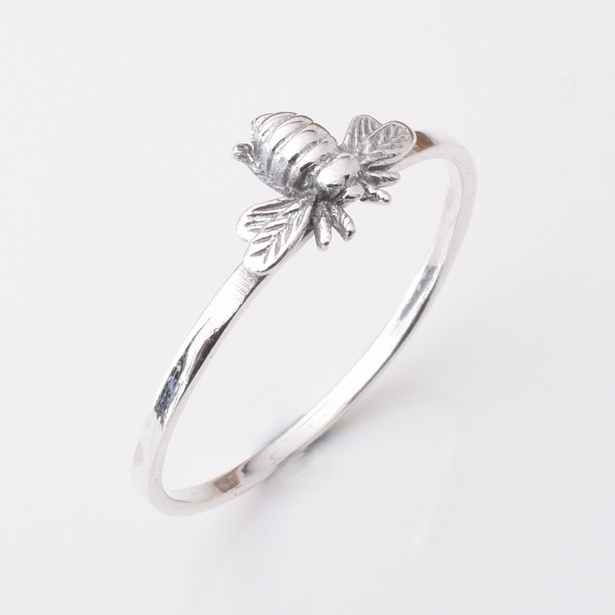 R342 - 925 silver bee ring