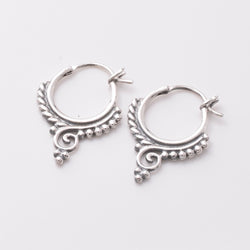 E834 - 925 silver 10mm mandala earrings