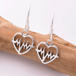 E779 - 925 silver heart heartbeat earrings